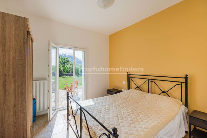 Image No.9-3 Bed House for sale