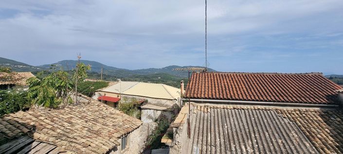 Image No.13-3 Bed Property for sale