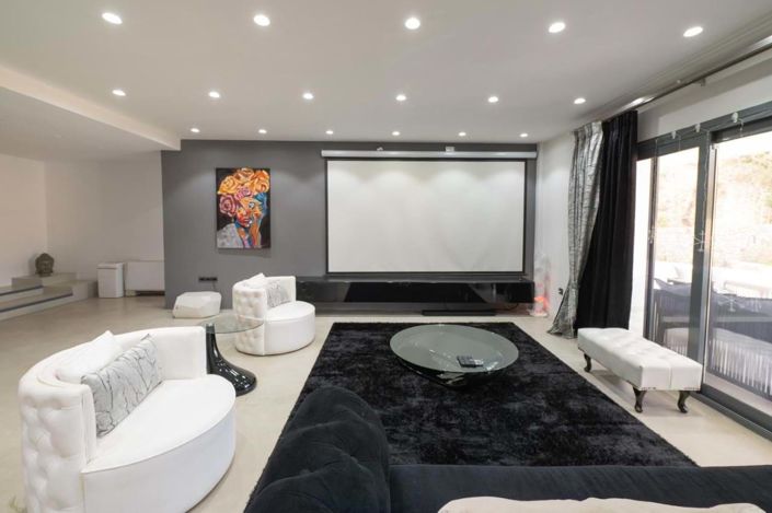 Image No.13-7 Bed House for sale