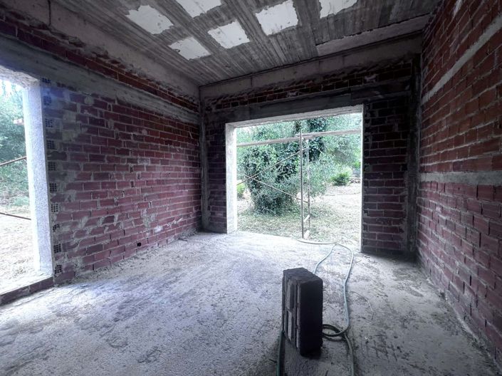 Image No.9-3 Bed House for sale