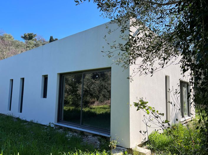 Image No.9-3 Bed House for sale