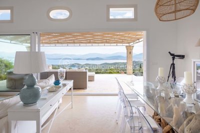 6759169e-540a-4a74-820e-83cc4b45ac02