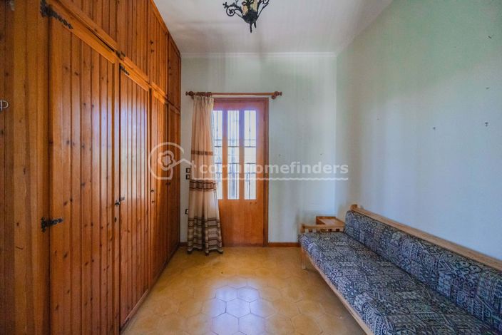 Image No.7-4 Bed House for sale