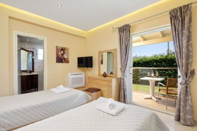 30a2283c-d72e-4ce6-8929-36838c0d1d49