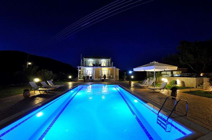 Image No.24-6 Bed House for sale