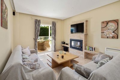 2eae9aab-0d3d-4cce-8600-53e7ee589991