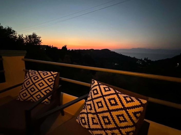 Image No.14-Maison à vendre à Karousades