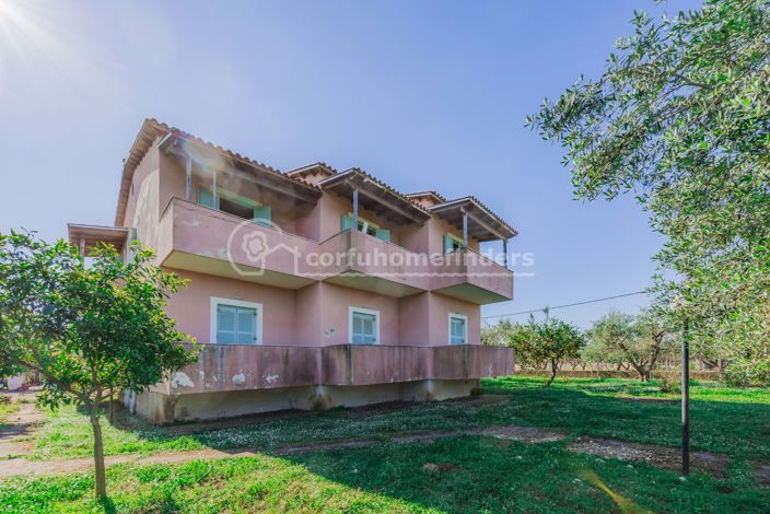 Image No.9-4 Bed House for sale