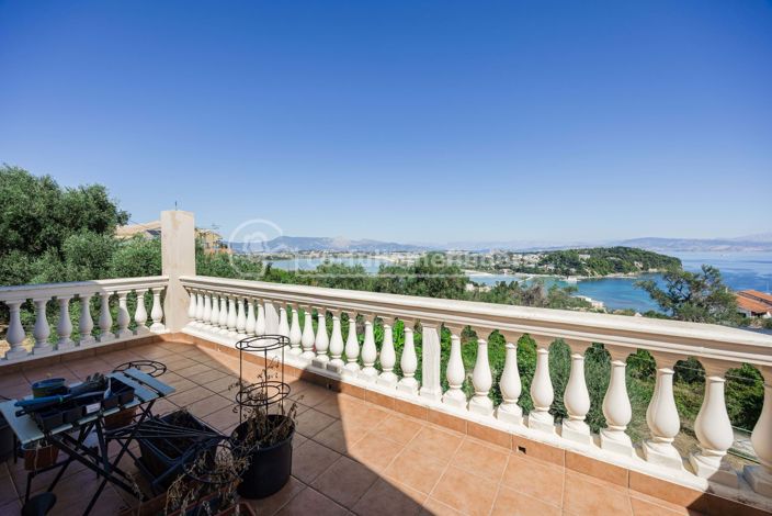 Image No.1-3 Bed House for sale