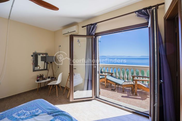 Image No.11-3 Bed House for sale