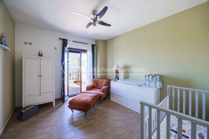 Image No.16-3 Bed House for sale