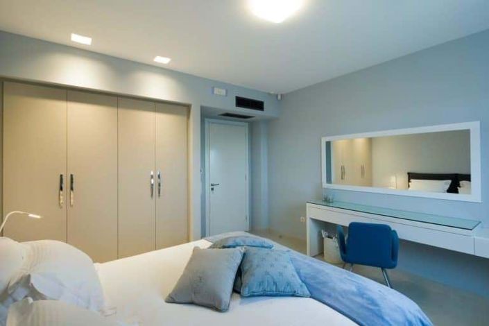 Image No.16-5 Bed House for sale