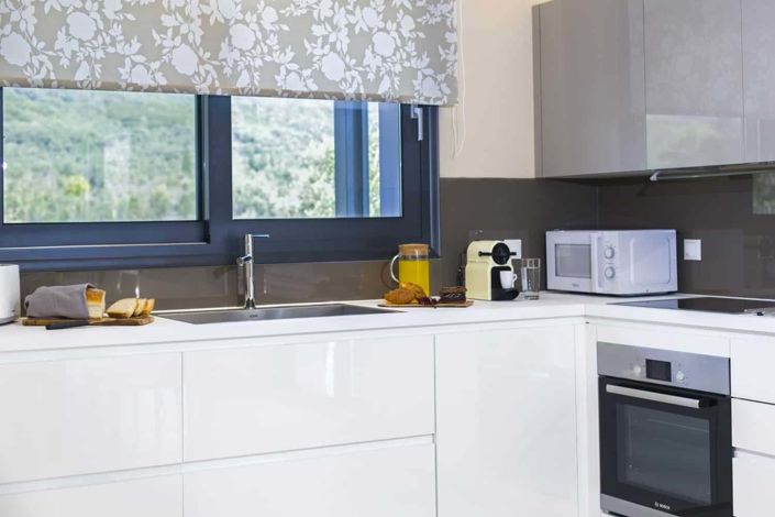 Image No.7-5 Bed House for sale