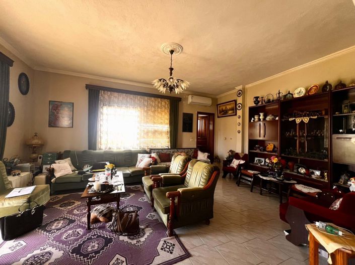 Image No.11-14 Bed Apartment for sale