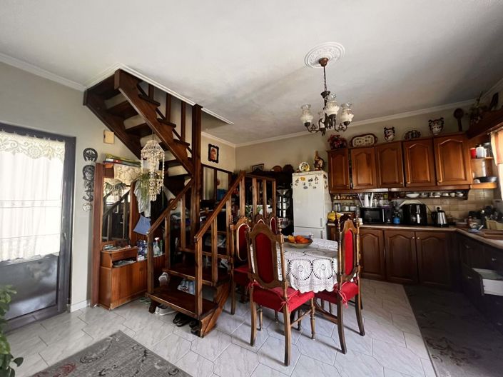 Image No.12-14 Bed Apartment for sale