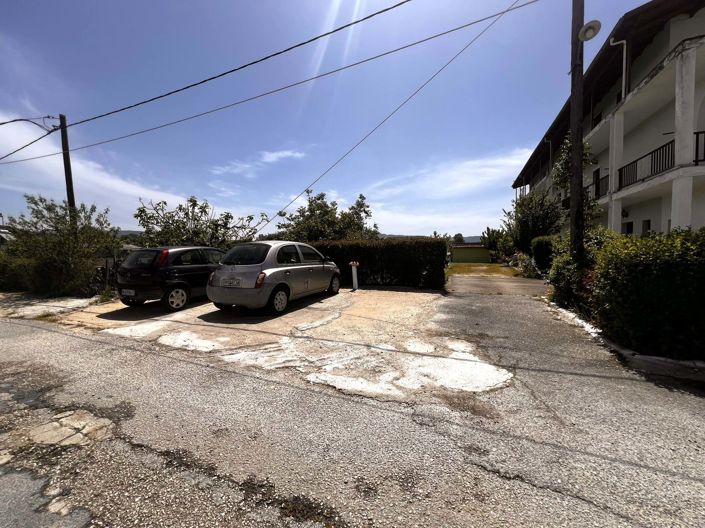 Image No.20-14 Bed Apartment for sale