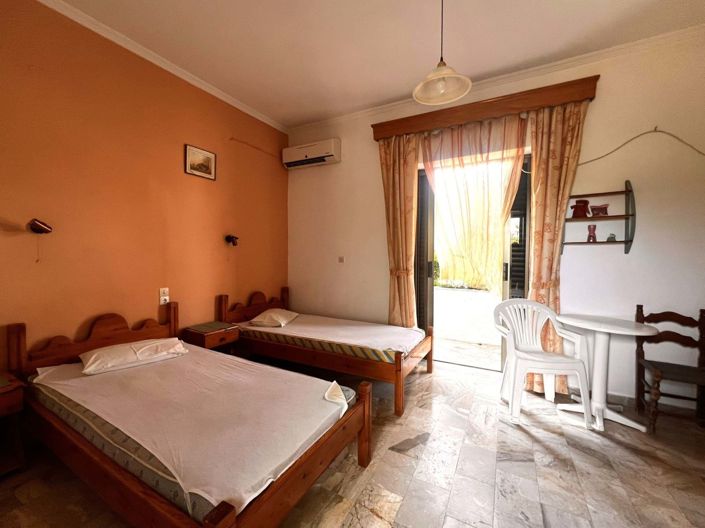 Image No.5-14 Bed Apartment for sale