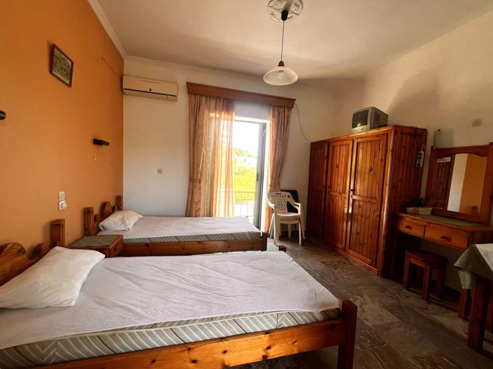 Image No.6-14 Bed Apartment for sale