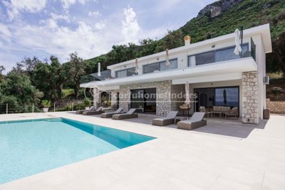 e6df82d4-0c2e-457d-8c1e-49a79370ee86