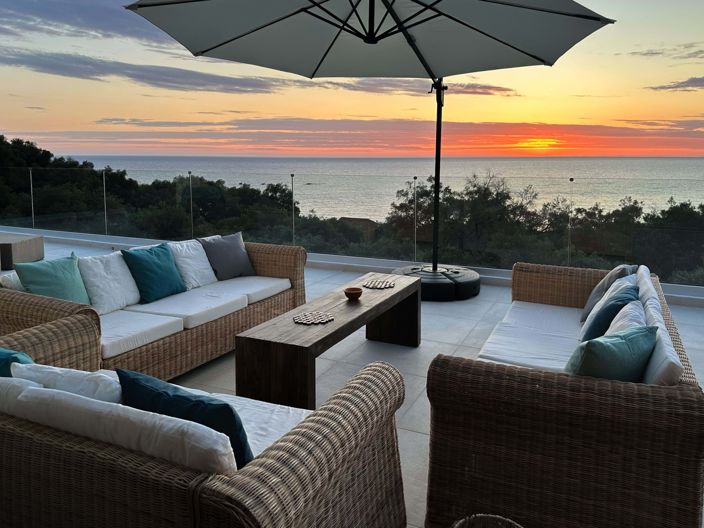 Image No.11-4 Bed House for sale