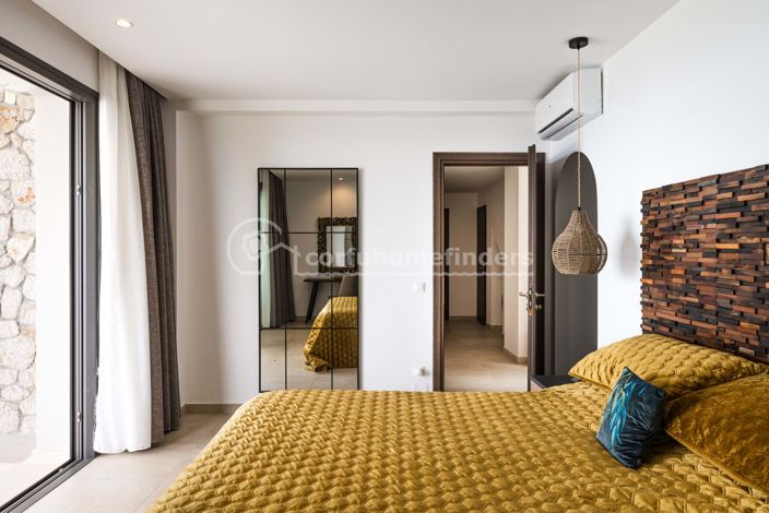 Image No.14-4 Bed House for sale