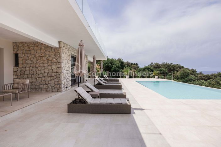 Image No.23-4 Bed House for sale