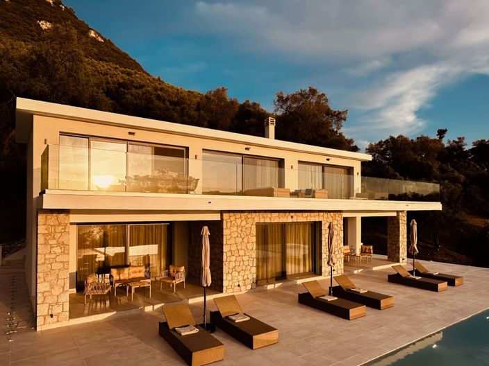 Image No.27-4 Bed House for sale