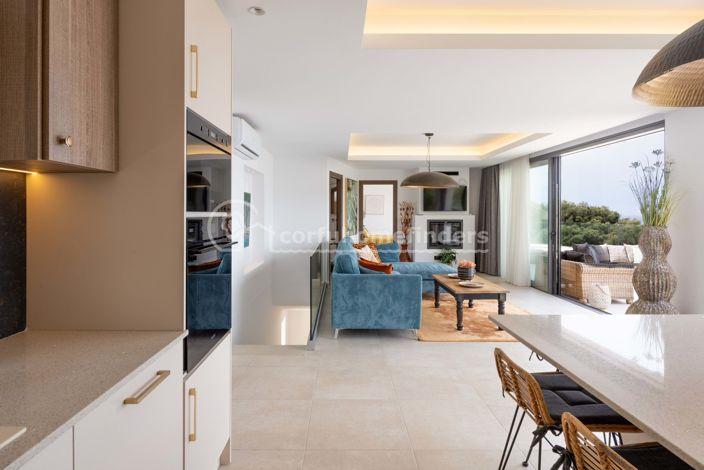 Image No.7-4 Bed House for sale