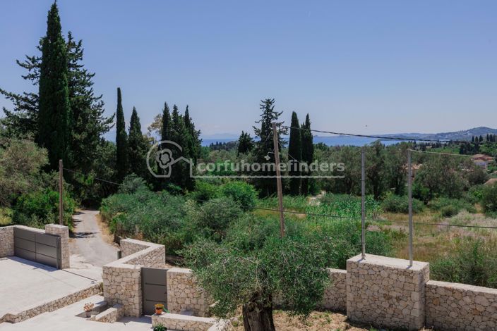 Image No.21-4 Bed House for sale