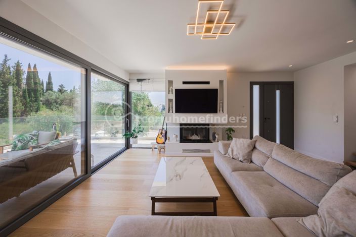 Image No.5-4 Bed House for sale