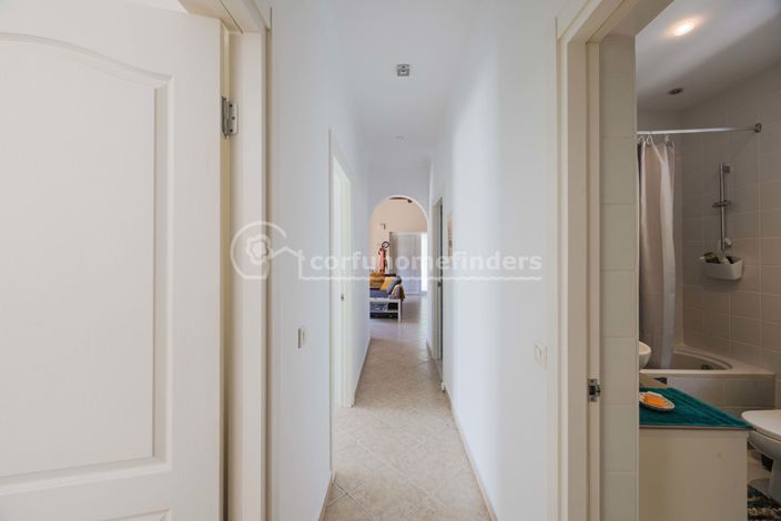 Image No.9-3 Bed House for sale