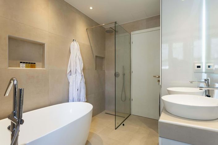 Image No.11-3 Bed Apartment for sale