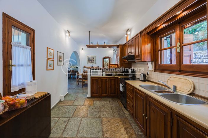 Image No.11-4 Bed House for sale
