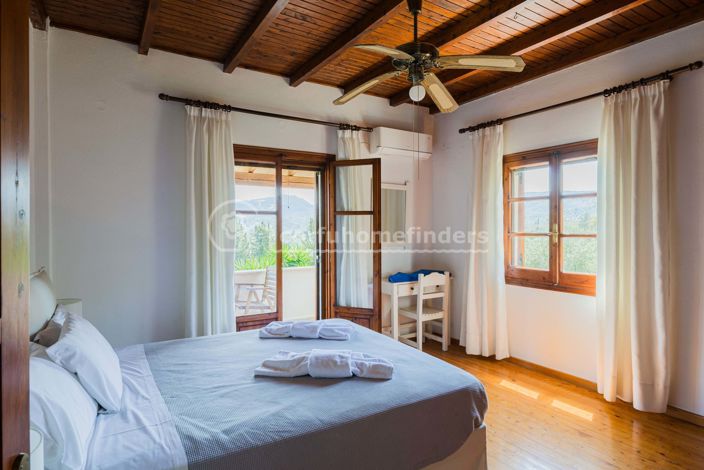 Image No.14-4 Bed House for sale