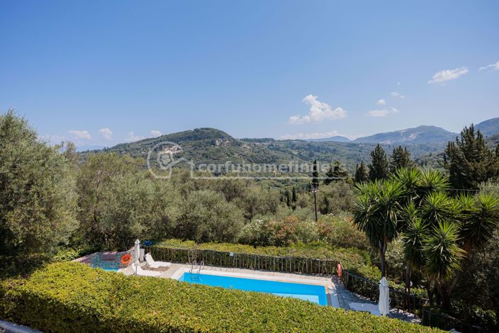 Image No.18-4 Bed House for sale