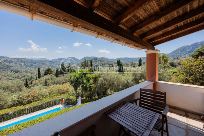 Image No.19-4 Bed House for sale