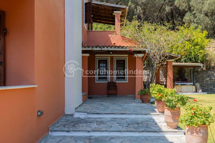 Image No.4-4 Bed House for sale