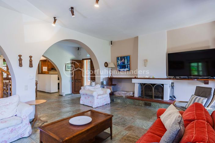 Image No.9-4 Bed House for sale