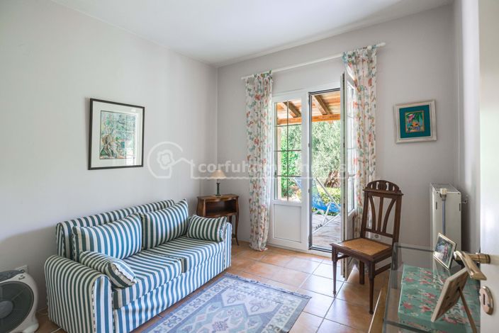 Image No.13-4 Bed House for sale