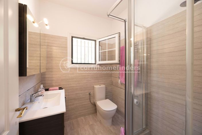 Image No.14-4 Bed House for sale