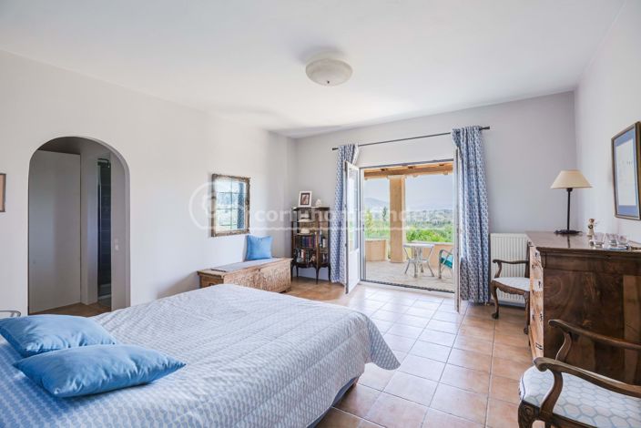 Image No.16-4 Bed House for sale