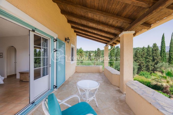 Image No.20-4 Bed House for sale