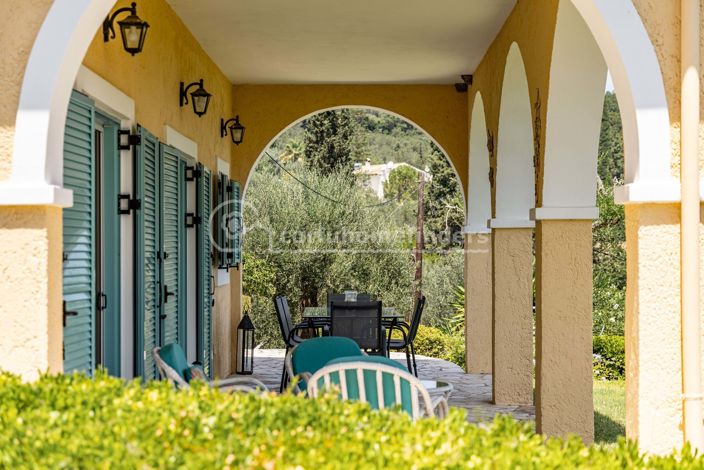 Image No.24-4 Bed House for sale