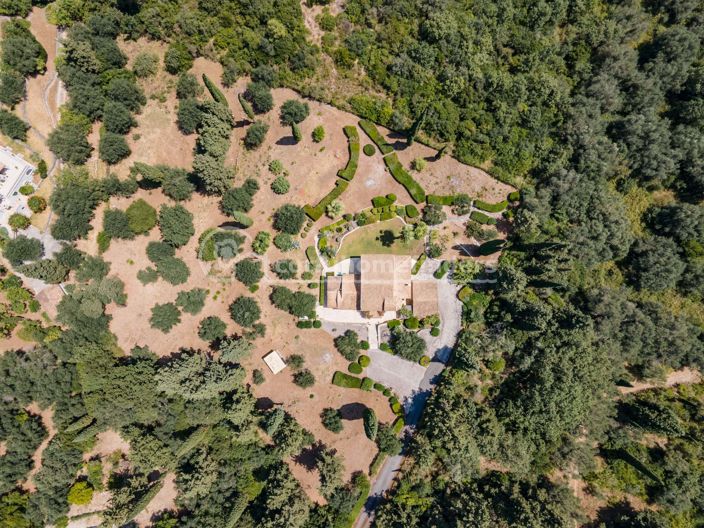 Image No.27-4 Bed House for sale