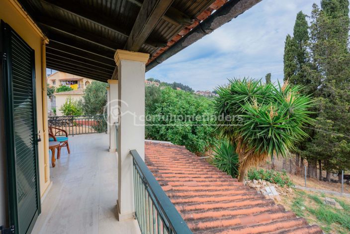 Image No.12-6 Bed House for sale