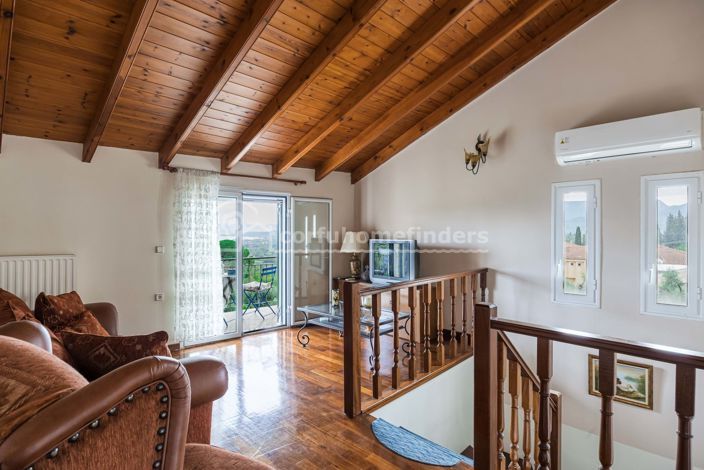 Image No.14-6 Bed House for sale