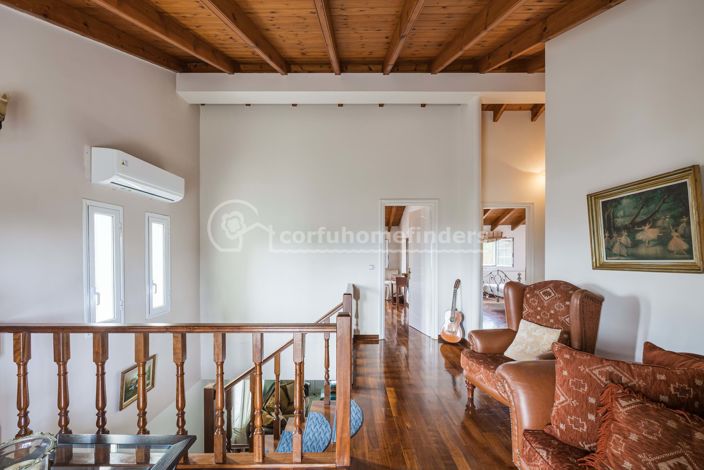 Image No.15-6 Bed House for sale