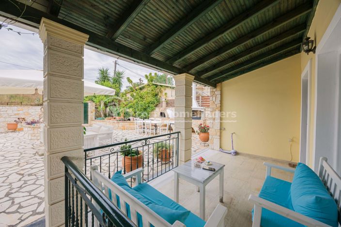 Image No.5-6 Bed House for sale