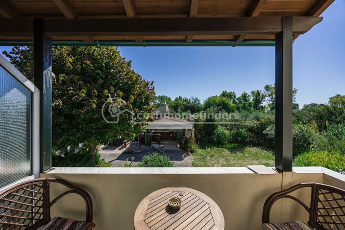 Image No.3-5 Bed House for sale