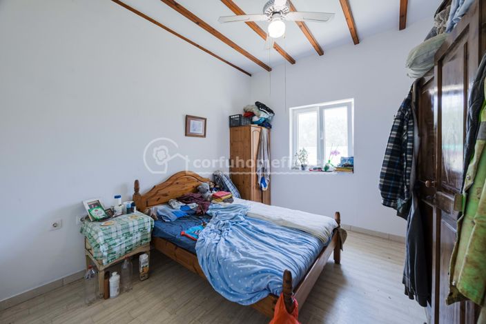 Image No.10-4 Bed House for sale